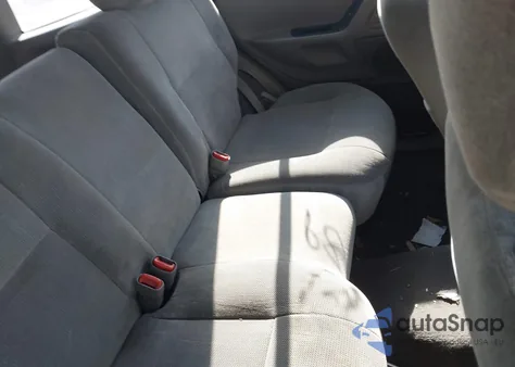 2001 Jeep Grand Cherokee Laredo из США, поврежденный, VIN 1J4GW48S41C581376